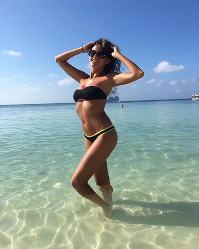 Francesca Lukasik in Bikini dal Messico e da Cuba